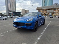 Used 2017 Porsche Cayenne for sale in Dubai