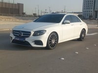 Used 2017 Mercedes E200 for sale in Abu Dhabi