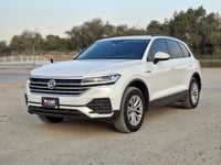 Used 2019 Volkswagen Touareg for sale in Dubai