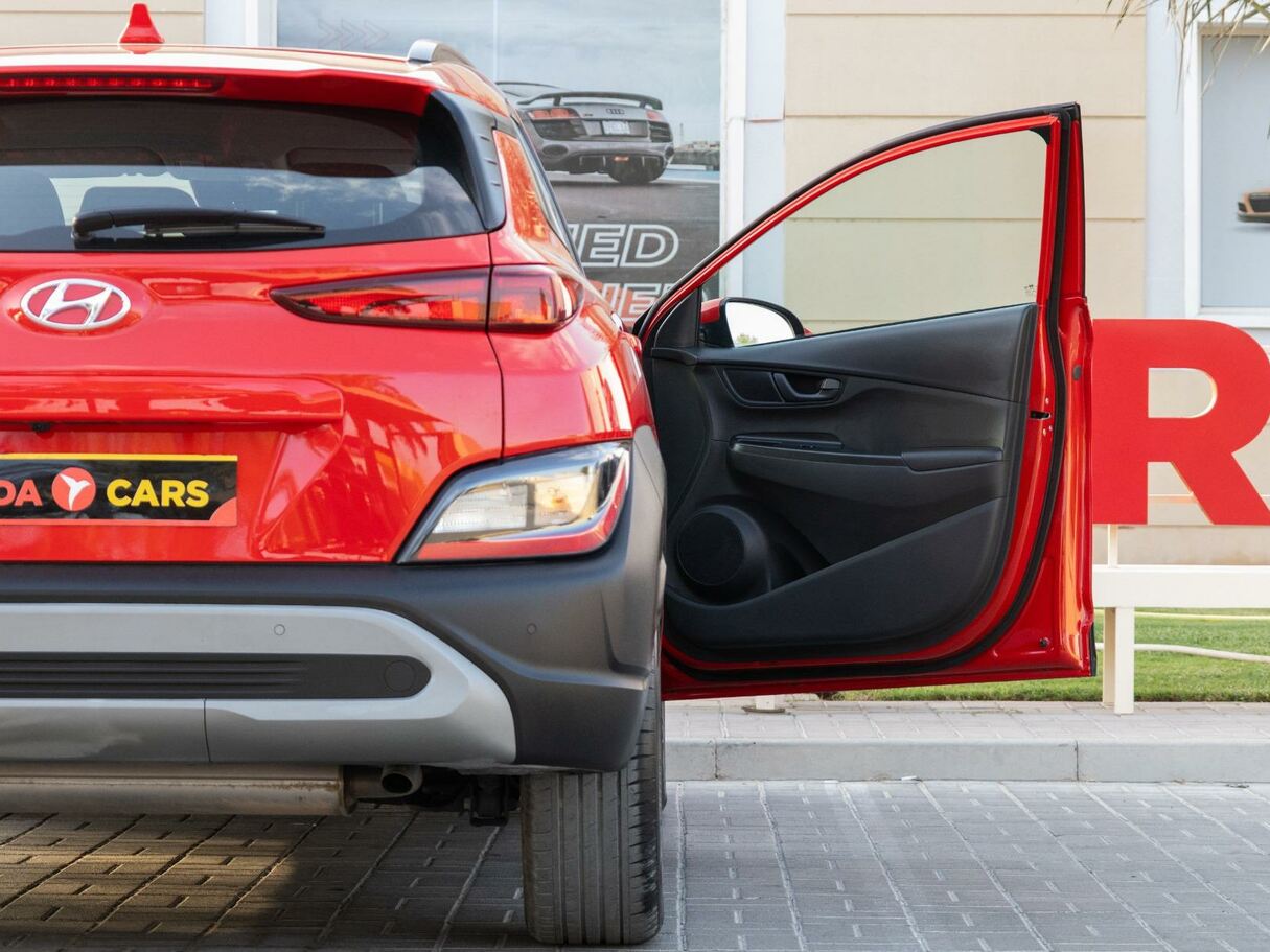 Car image 6