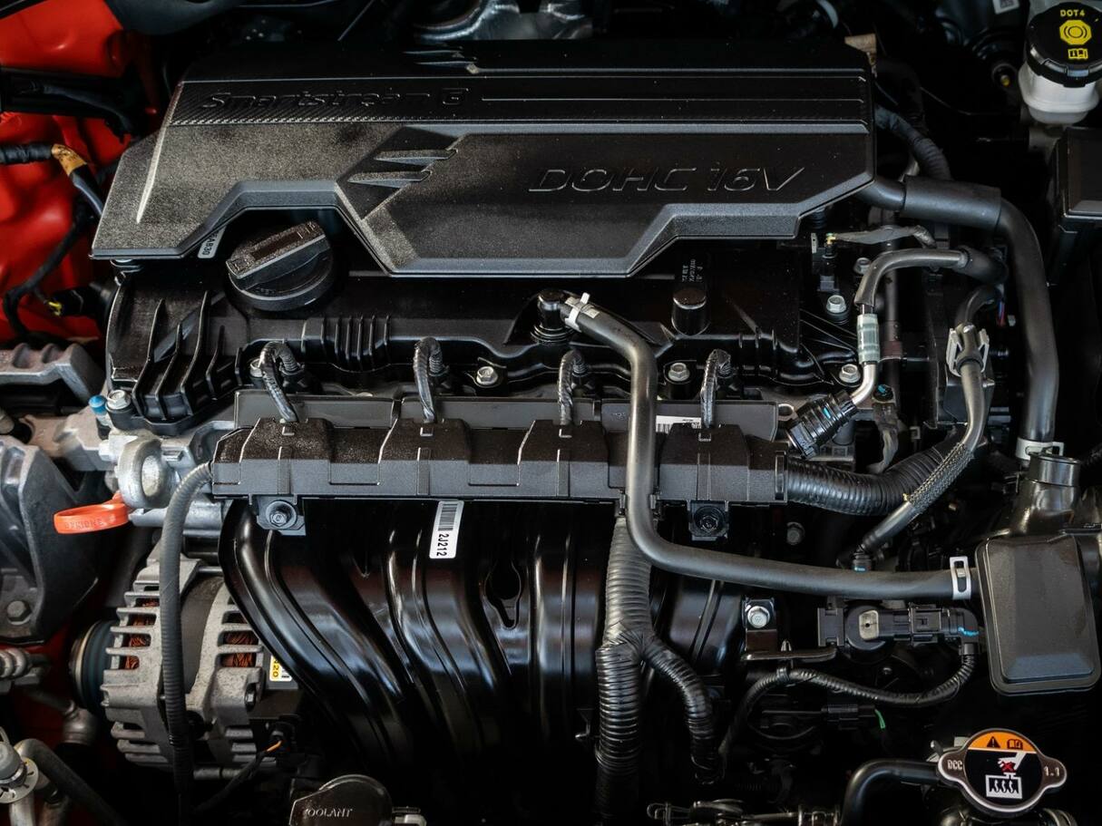 Car image 11