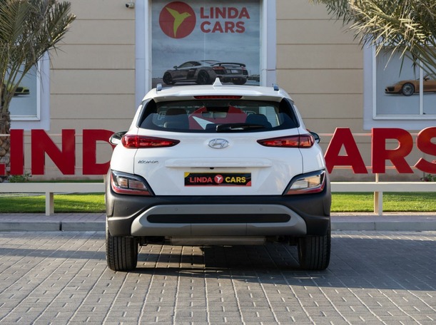 Car image 5