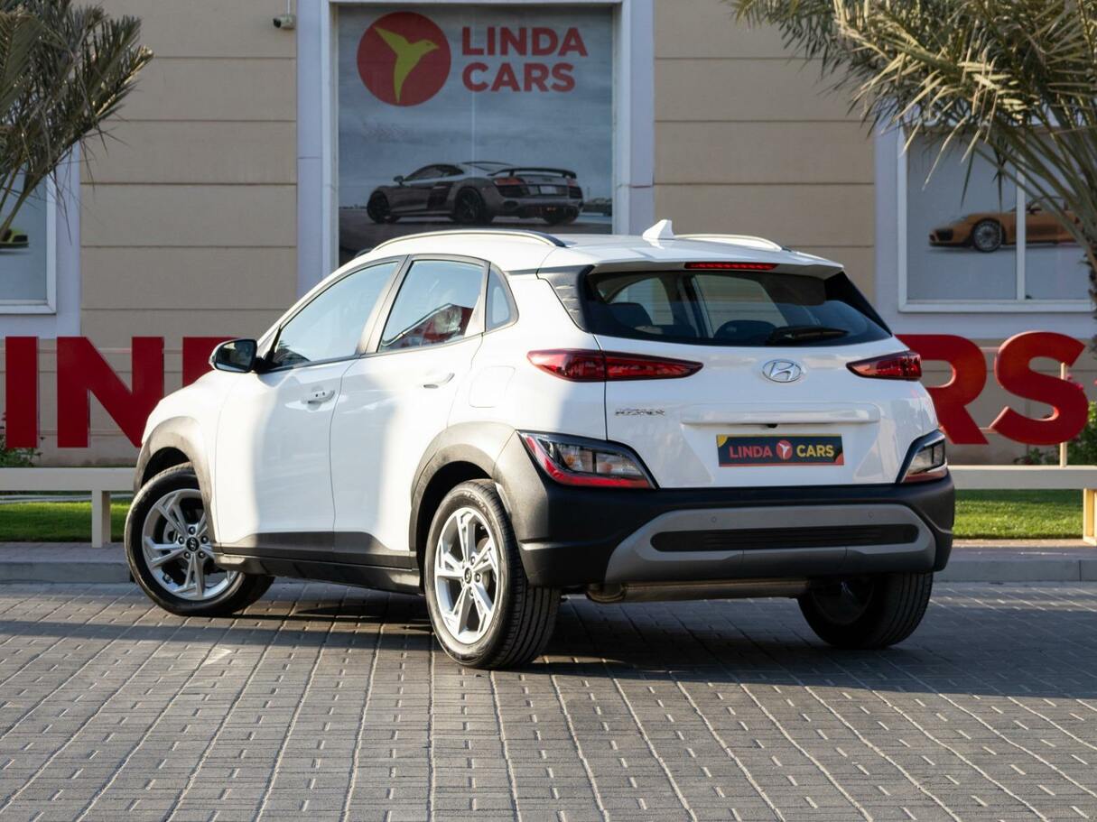 Car image 7