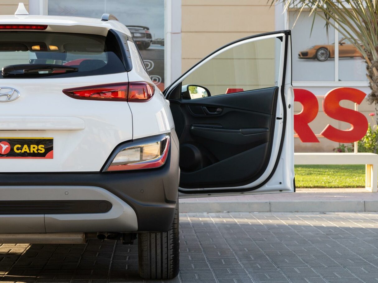 Car image 6