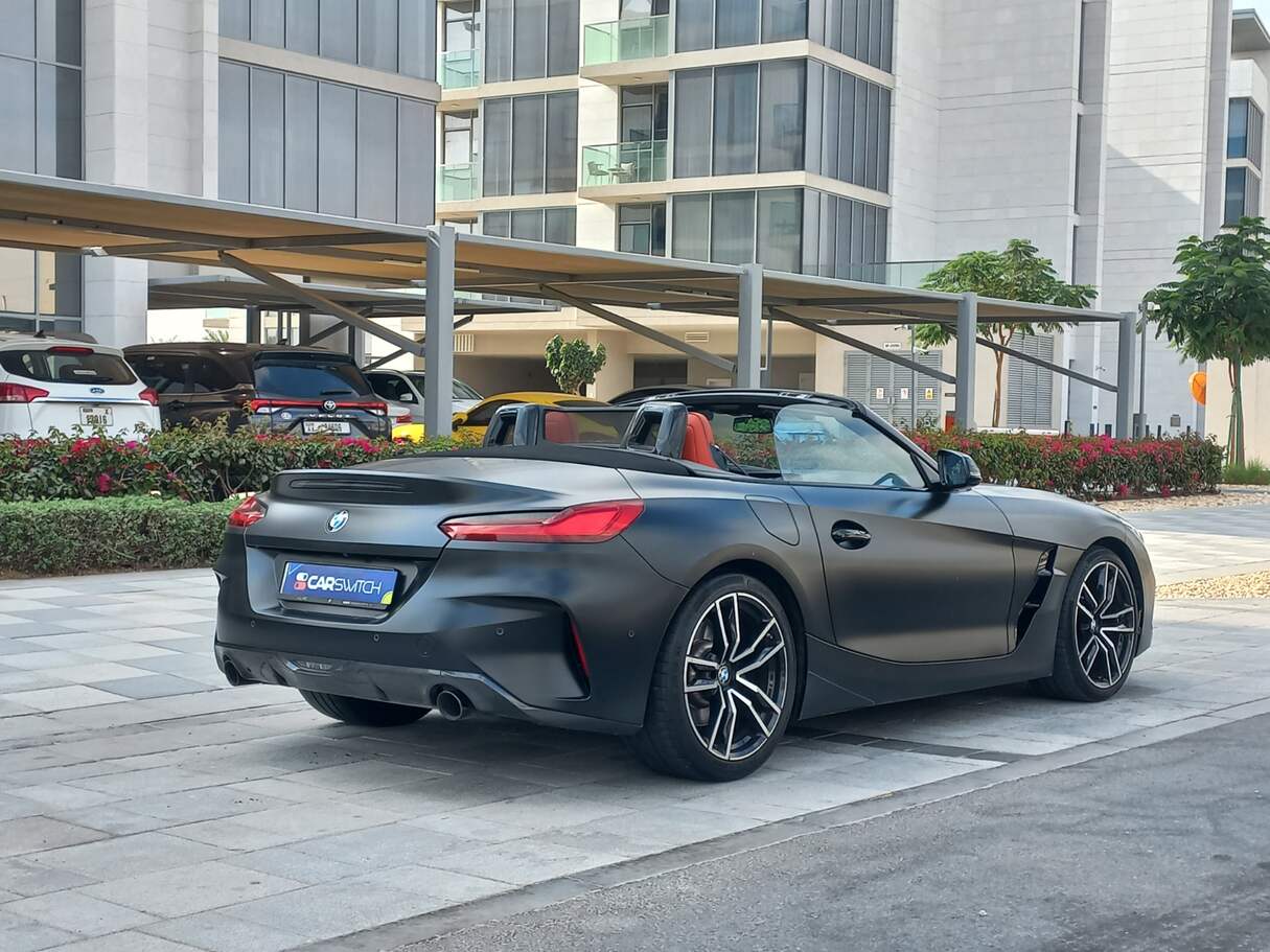 Car image 5