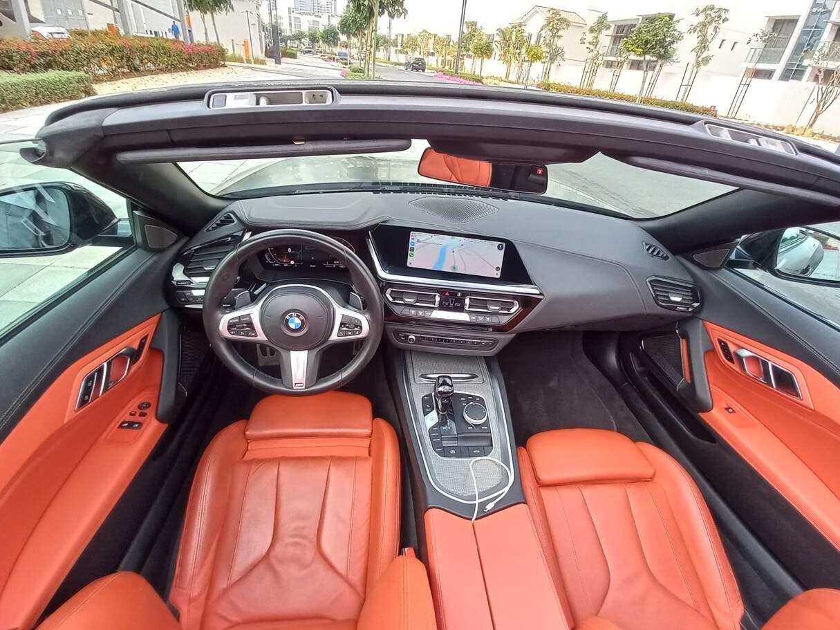 Car image 13