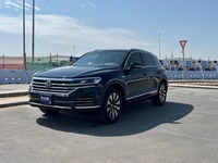 Used 2022 Volkswagen Touareg for sale in Abu Dhabi