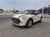 Used 2018 MINI Cooper for sale in Dubai