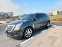 Used 2013 Cadillac SRX for sale in Dubai