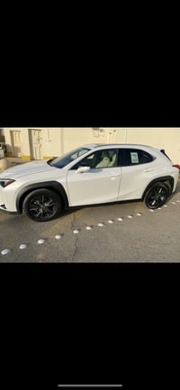 Used 2019 Lexus UX200 for sale in Qasim / Breda