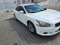 Used 2011 Nissan Maxima for sale in Al Ain