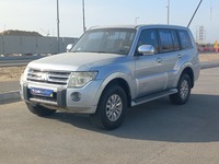 Used 2011 Mitsubishi Pajero for sale in Abu Dhabi