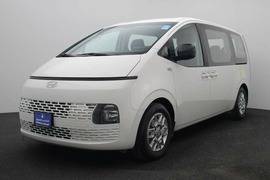 Hyundai Staria Used 2023 Hyundai Staria for sale in Dubai