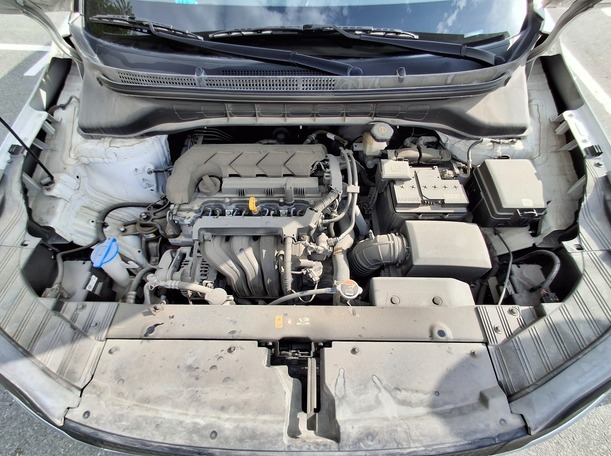 Car image 26