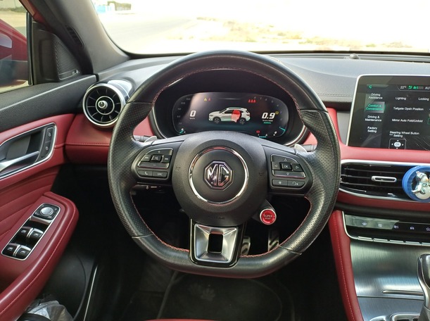 Car image 17