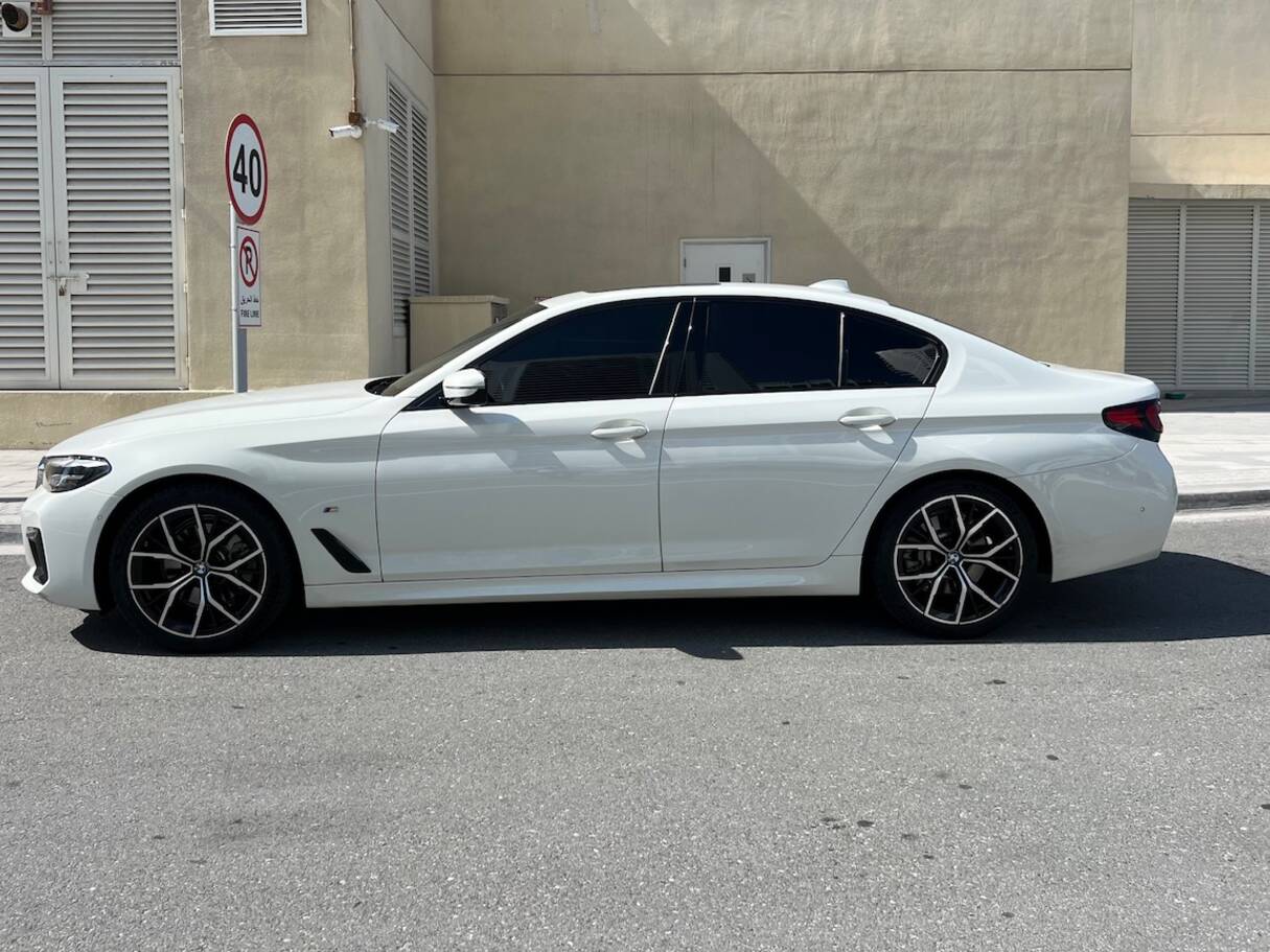 Car image 8