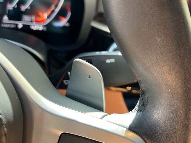 Car image 27