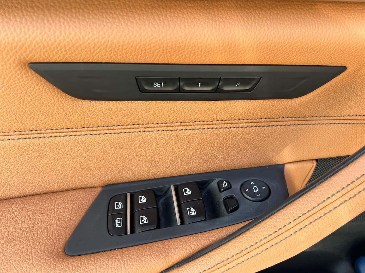 Car image 29