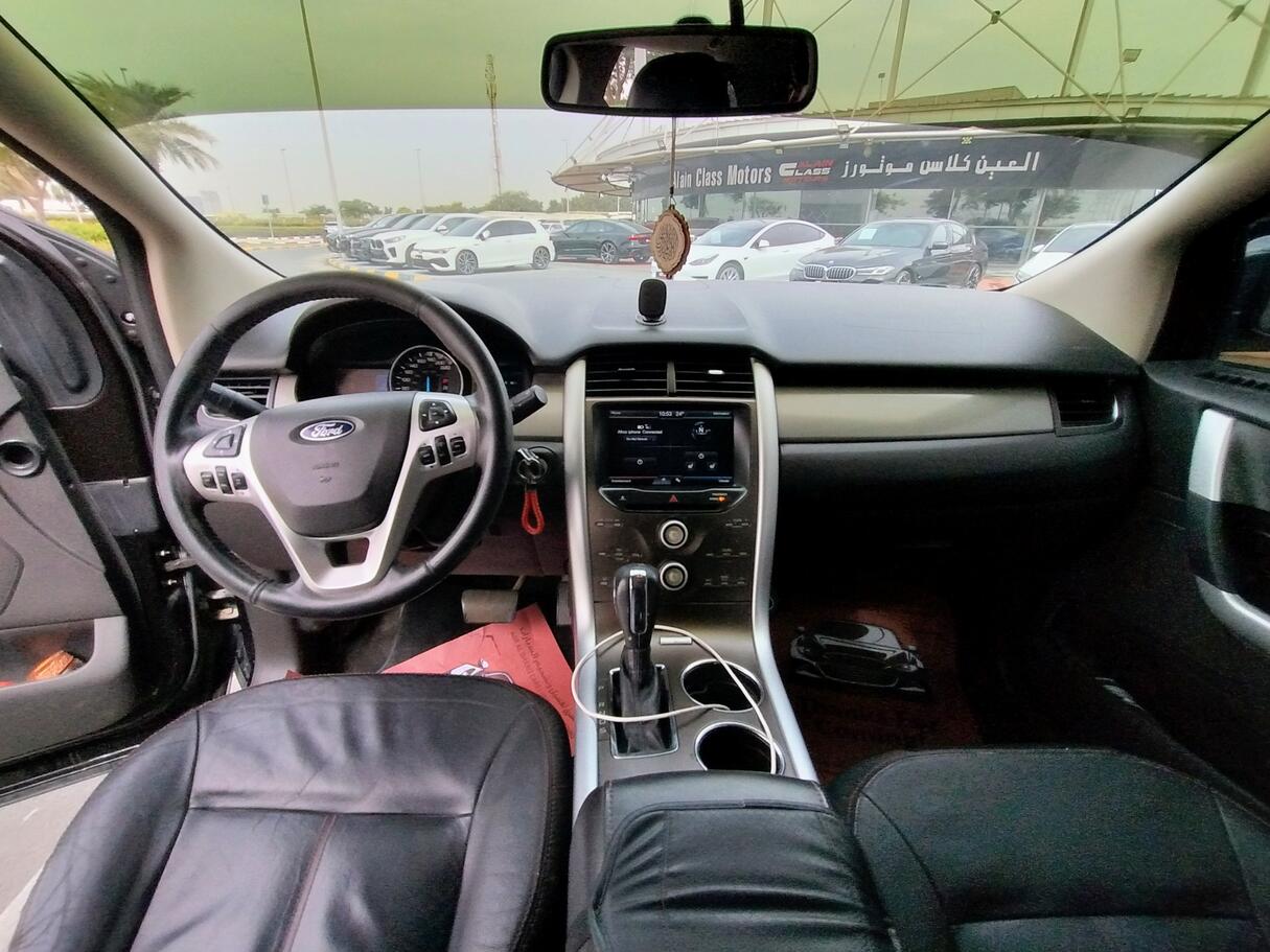 Car image 14