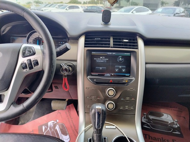 Car image 16