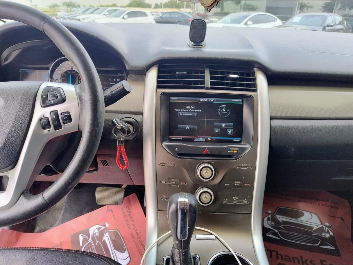 Car image 16