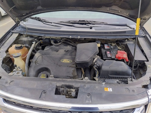 Car image 19