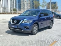 Used 2018 Nissan Pathfinder for sale in Abu Dhabi