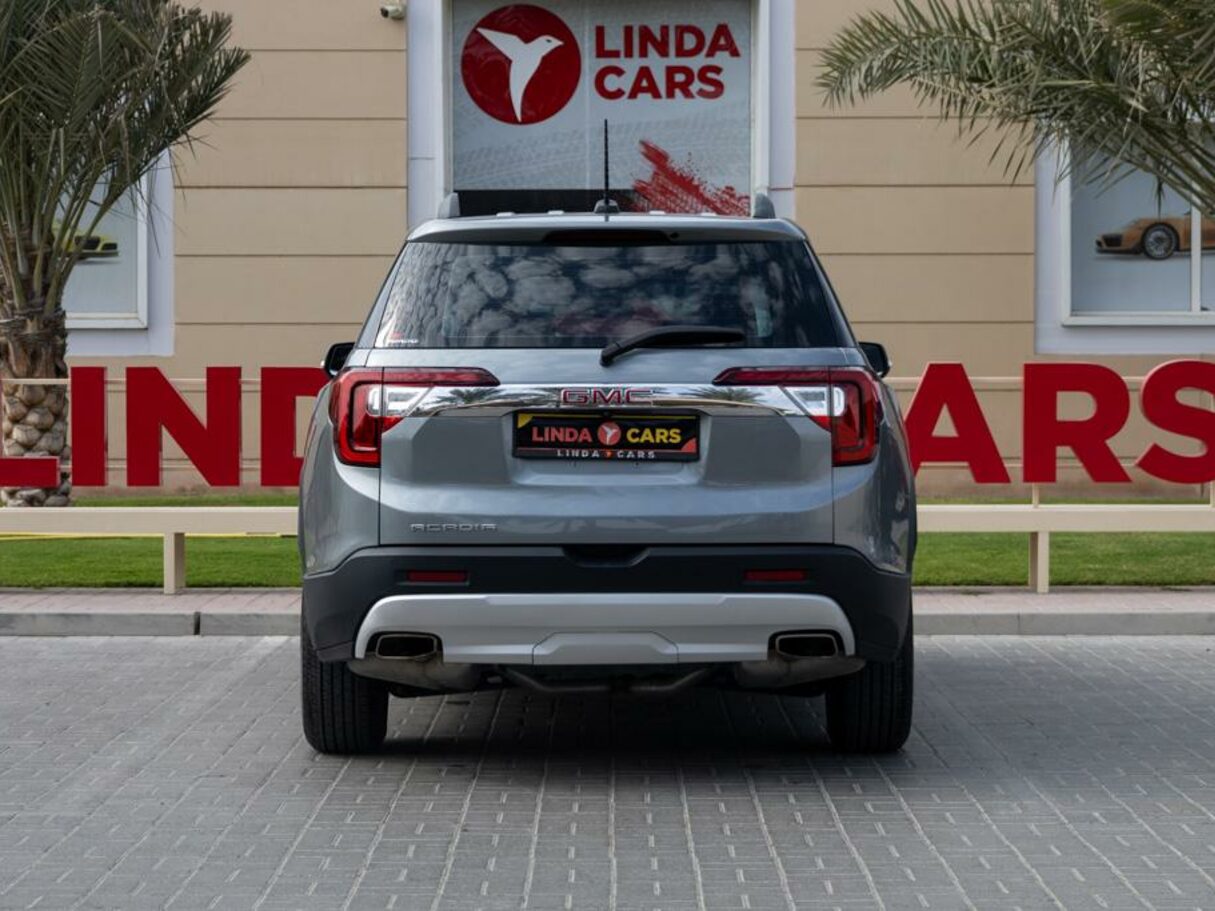 Car image 5