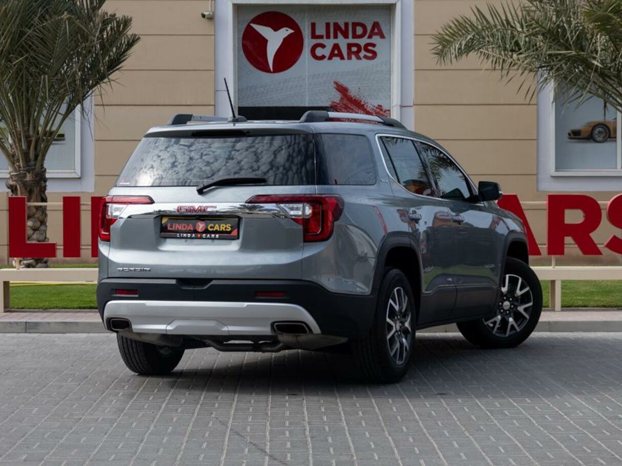 Car image 8
