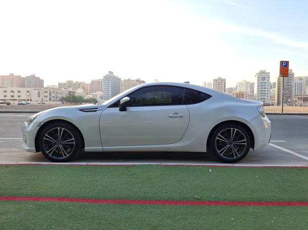 Car image 8