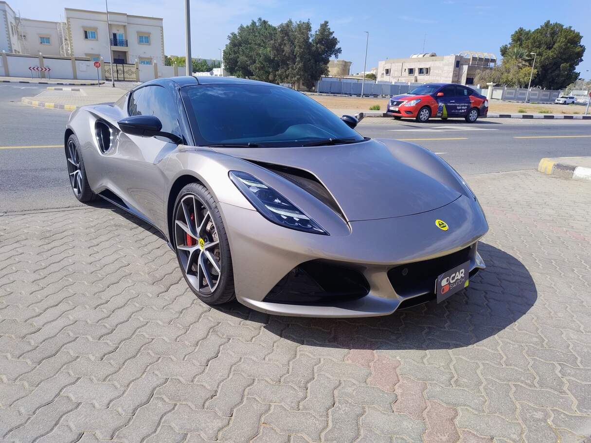Car image 3