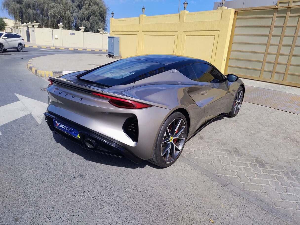 Car image 5