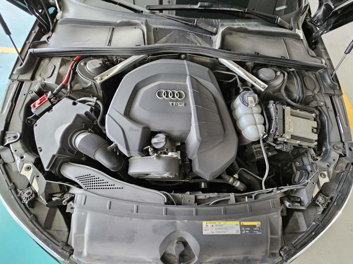 Car image 21