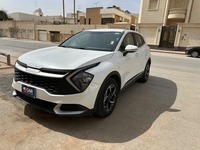 Used 2023 Kia Sportage for sale in Riyadh