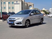 Used 2015 Honda City for sale in Dubai