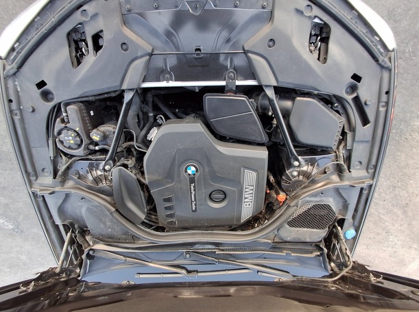 Car image 28