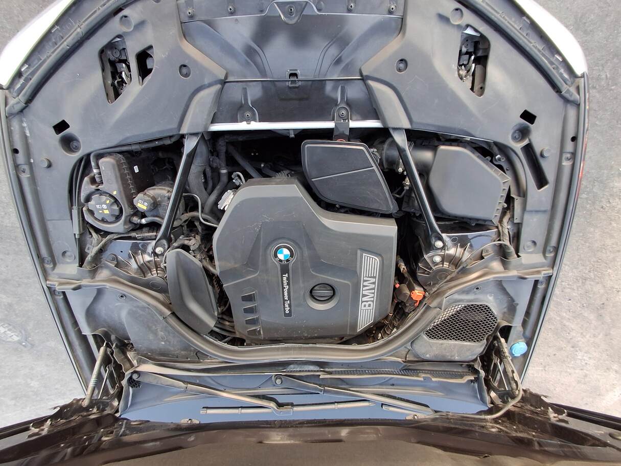 Car image 28