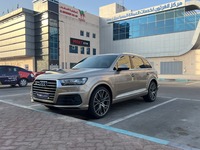 Used 2018 Audi Q7 for sale in Abu Dhabi