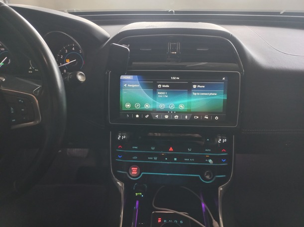 Car image 16