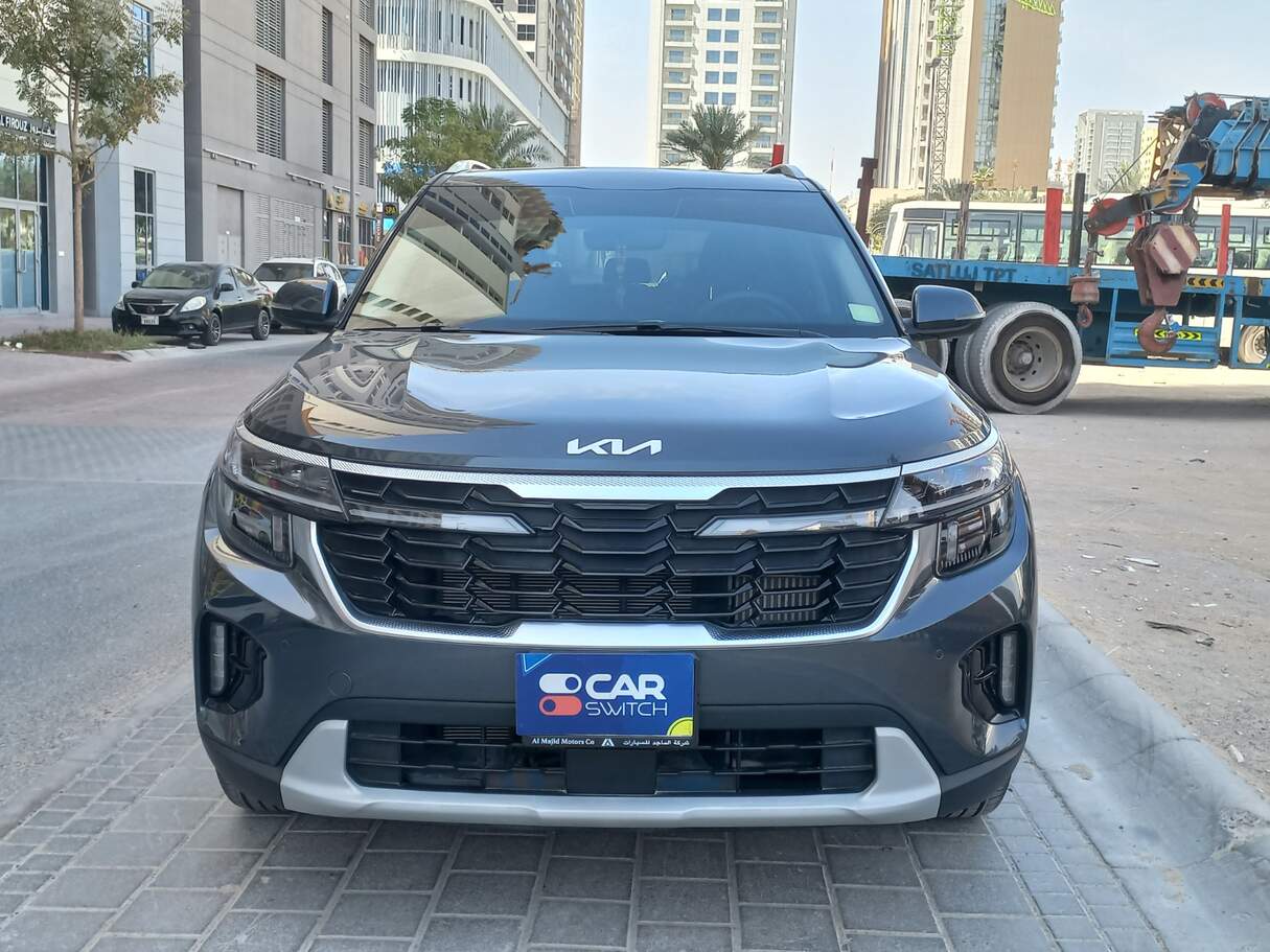 Car image 2