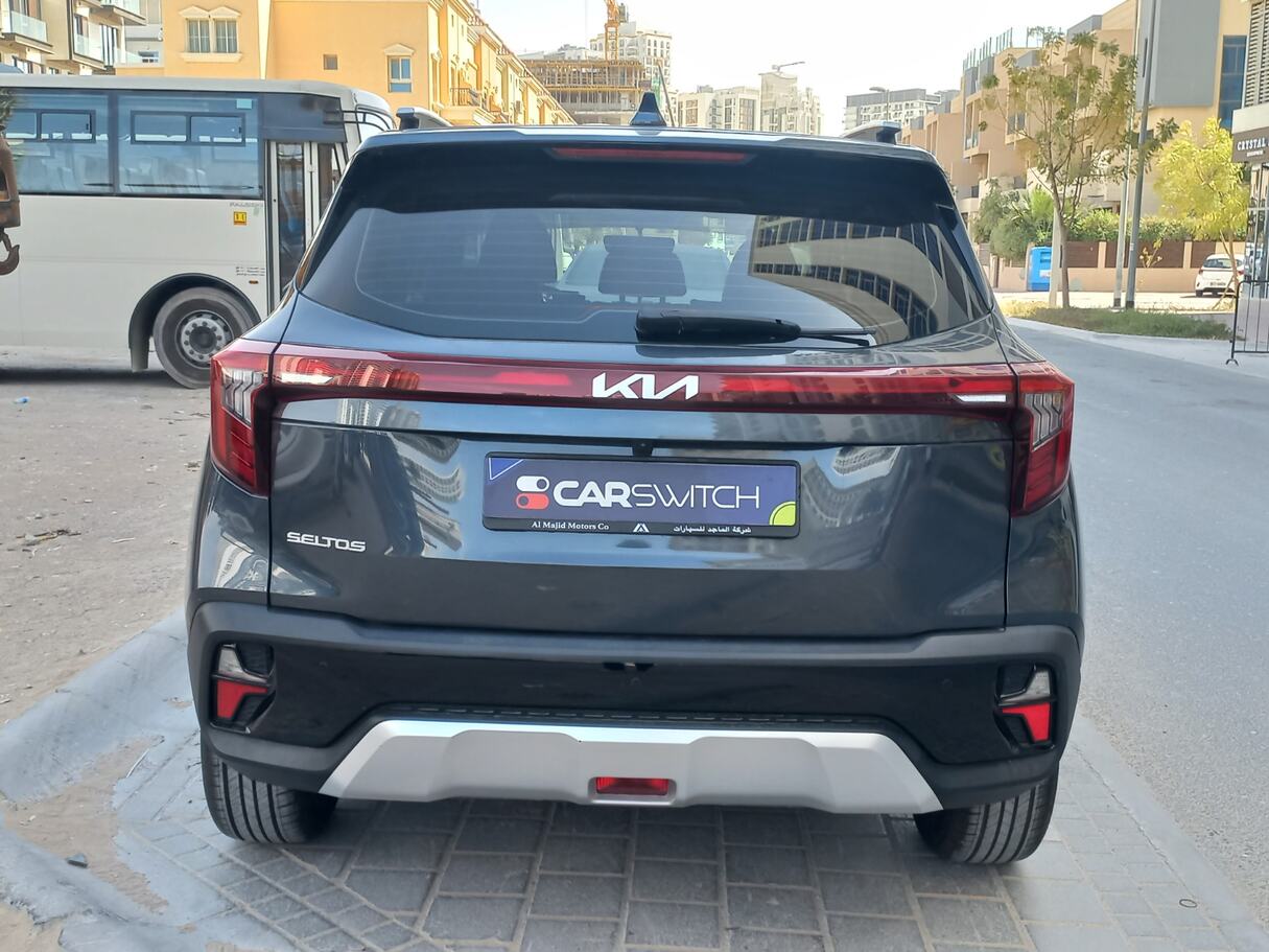 Car image 6