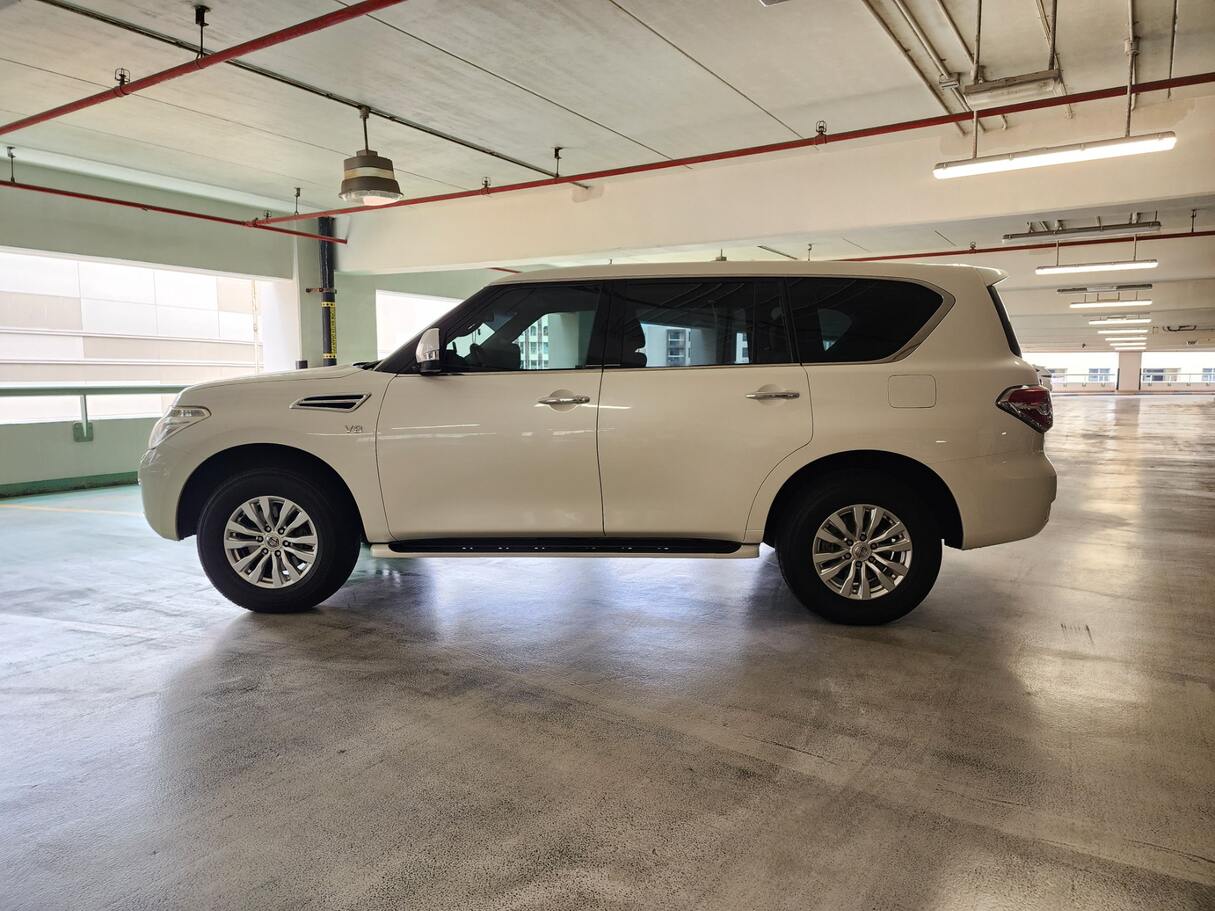 Car image 8