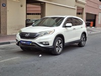 Used 2015 Honda CR-V for sale in Dubai