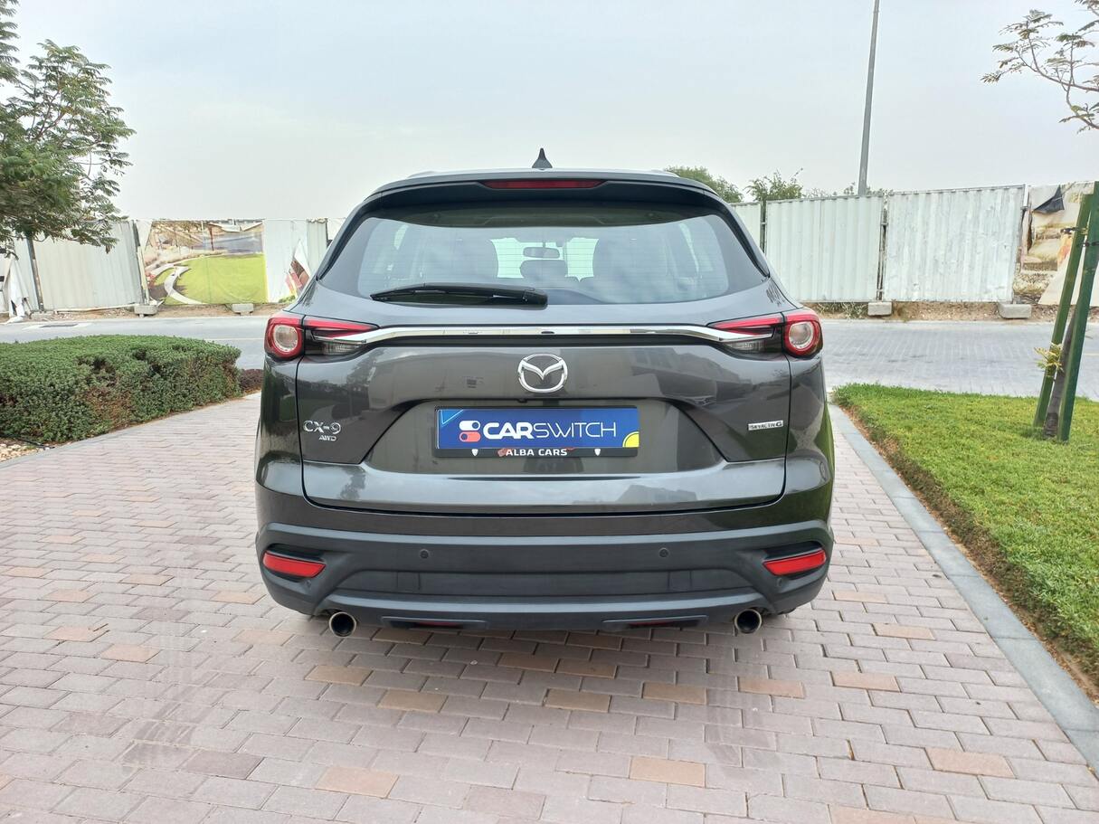 Car image 6