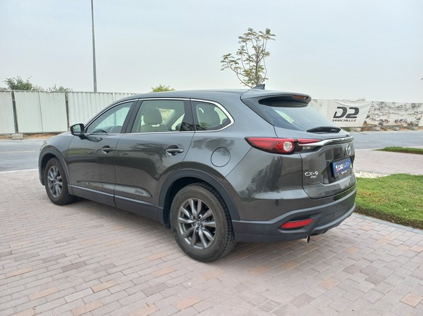 Car image 7