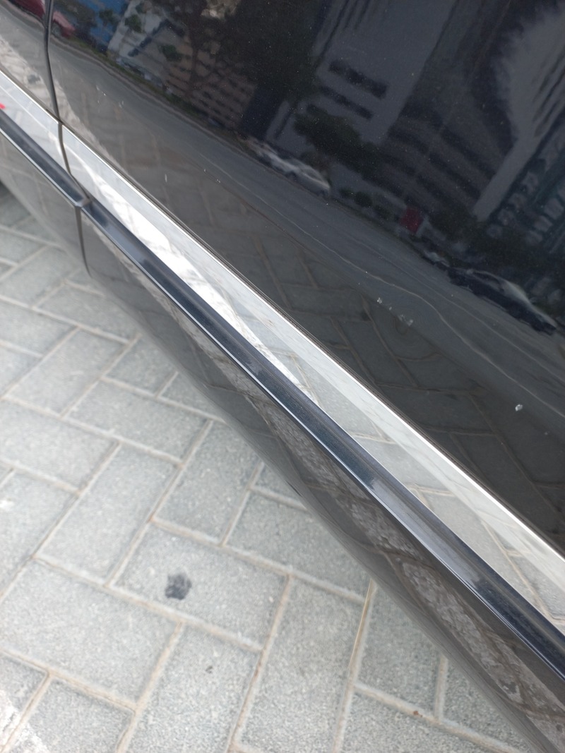 Used 2016 Volkswagen Touareg for sale in Dubai