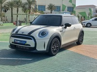 Used 2022 MINI Cooper for sale in Abu Dhabi