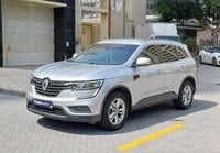 Used 2017 Renault Koleos for sale in Dubai