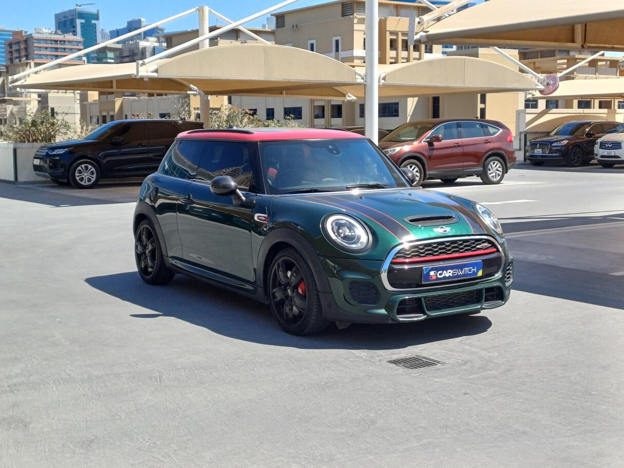 Car image 3