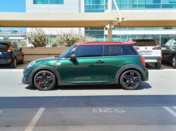 Car image 8